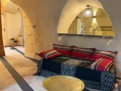 Maison troglodytique - Accueil - contes de la terre