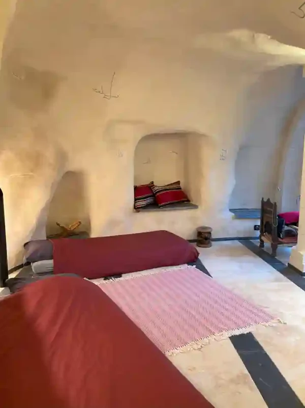 Maison troglodytique - interieure contes de la terre